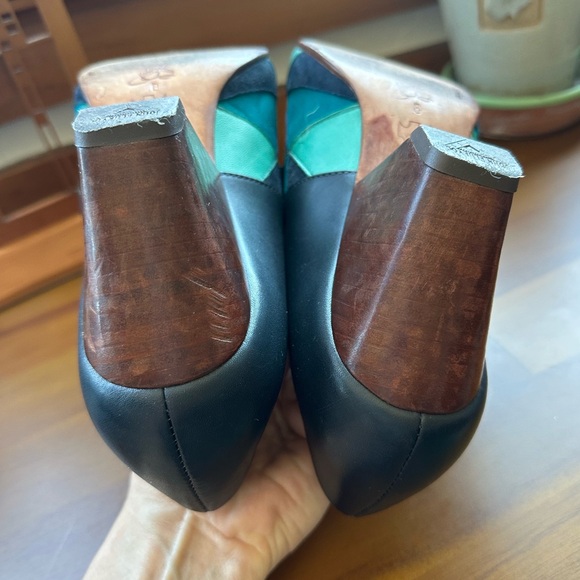 Fluevog EXCELLENT Purpose Scheme angular suede booties in turquoise/navy -7.5/8 - Picture 16 of 16